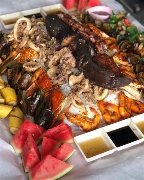 Seafood cravings and more at Redsnapper Magsaysay.
